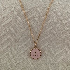Pendant necklace